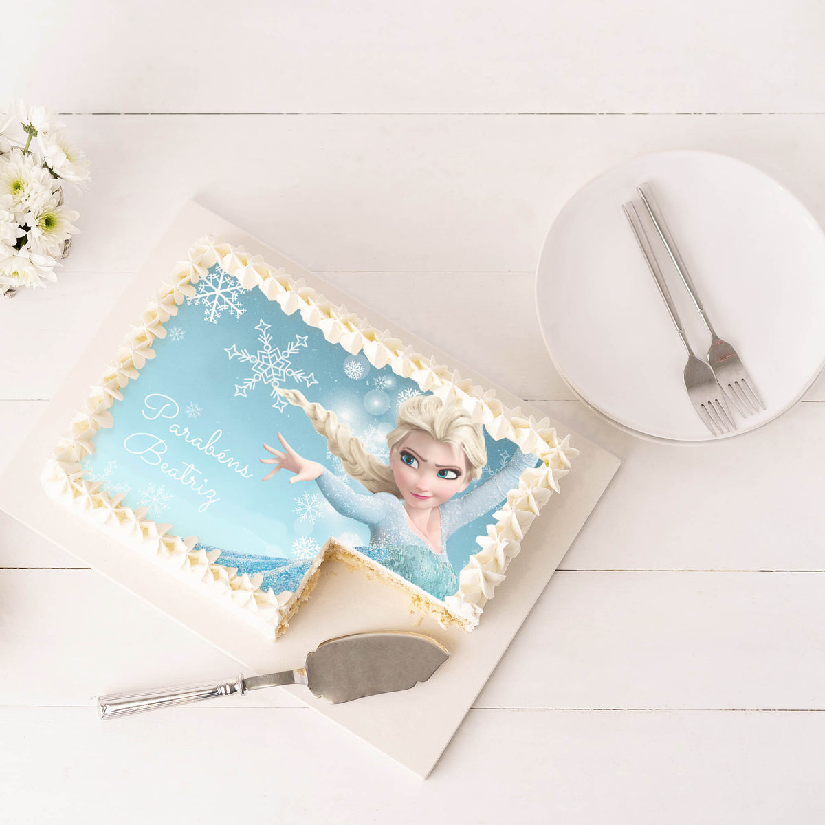 Bolo de aniversário Princesas Frozen mensagem personalizável – Love In a  Cake
